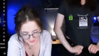 liana_kisses & luna_berry