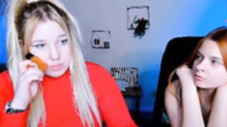 juli_kisss & lika_starr 17