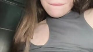 Pantyless stranger show in cafe