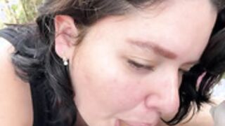 Mangolini_parrocini blowjob in garden
