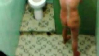 Espiando a la Vecinita Peruana