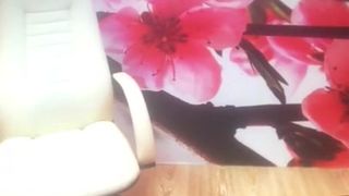 Britnyy Eliinaa flashing her pussy and asshole