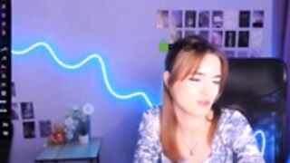 liana_kisses 5