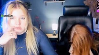 juli_kisss & lika_starr 15