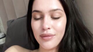 KikiWatson using dildo