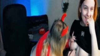 juli_kisss & lika_starr 2