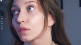 margobambi LilianFlack suck finger