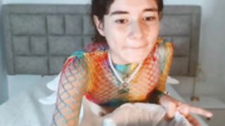 sexydakotha masturbating