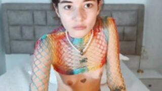 sexydakotha masturbating