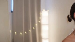 y_a_s_m_i_n_a strip naked