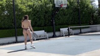 Allison Parker / allipark22 sucking in a tennis court