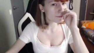 NikiFoks18 - Chat Room - MyFreeCams 2026-02-19