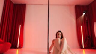 meganmeow pole dance FREE VIDEO