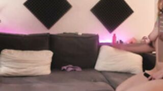 sansa mur threesome2