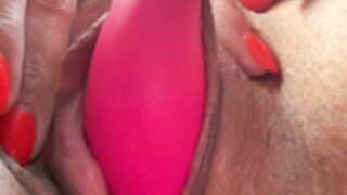 NaughtyNinky facesitting and three fingers in pussy