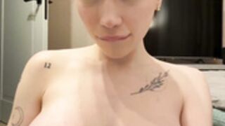 CityLynx spit tits and fingering his wet pussy