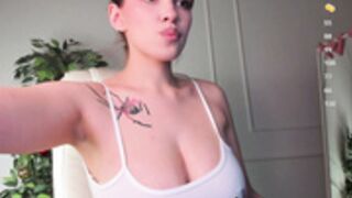 Adalyn_Glow.2025-12-06.23-26