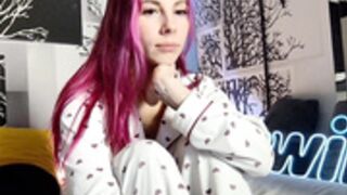 nikki7377 Sex in two positions / finger in butt!