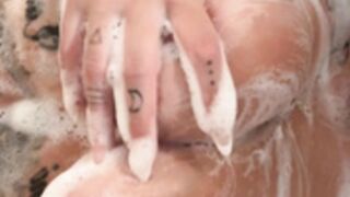 Kobe’s Shower Tits