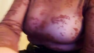 fabuleuse lady_charlyne et ses seins énormes