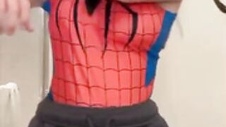 Sophie Raiin SpiderMan cosplay