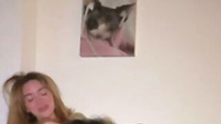 Fina lesbian makeout