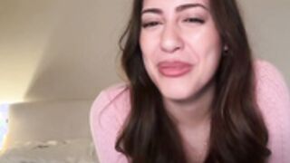 sieena-Chaturbate-2026-05-19T00_25_50+02_00