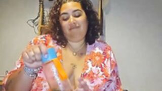 Magnifique Deesse_luna et ses gros seins 2