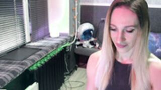 super hot milf queen hearts