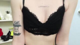 desire_olivia NN 1st bra show