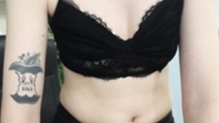 desire_olivia NN 1st bra show
