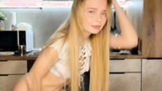 YourEva cums on the chair