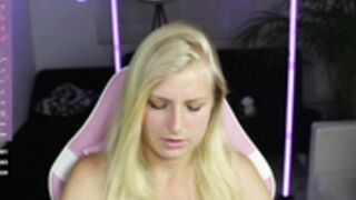 crystal_blond dildo