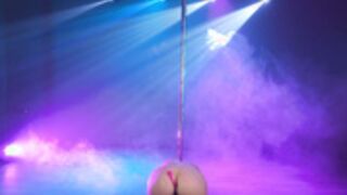Bubble__gum_ Poledance Show 2