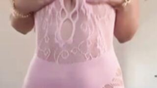 Kittengirlxo nipple slip