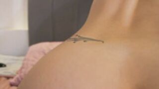 Baby_sammyy playing with pussy