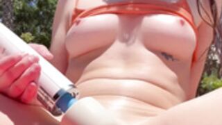 Annaplusone outside Hitachi orgasm