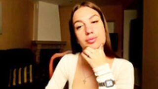 Sabrina_Mensi flashing bra