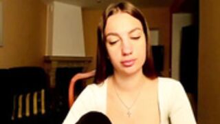 Sabrina_Mensi flashing bra