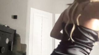 Ree Marie squirts 4