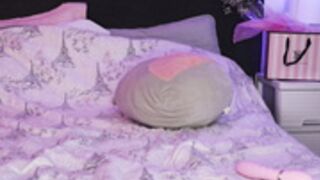 Zoie Burgher milf masturbation