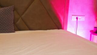 aveksmr Chaturbate 2021-04-03_00-00-57