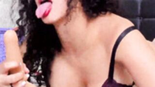 AnnieMiller- Bongacams 2020-05-09_17-55-14