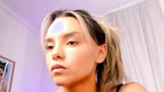 JulietaDiaz sexy colombian streamer