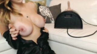 TJHeart - Black robe sybian