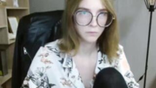 JuicyPenny - nonnude model teasing her tits