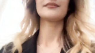 -lana-chester- flashed booba to a stranger