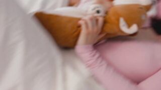 Reislin And Sia Siberia Anal Sleepover Threesome