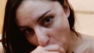 ofeliaqueen is a submissive slut