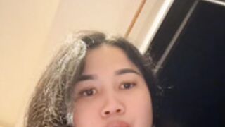 Bella_nasty squirt 1
